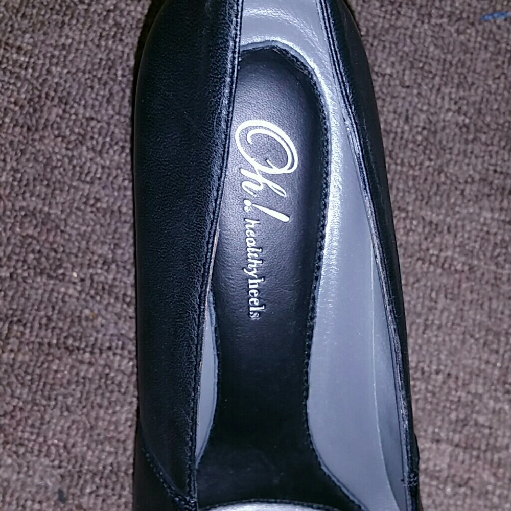 Heels - Picture 3 of 4